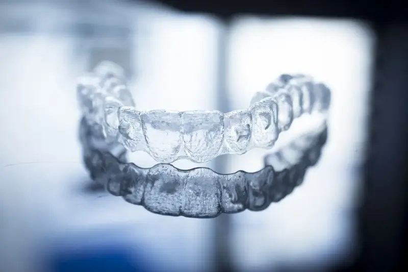 Aparat nakładkowy Invisalign